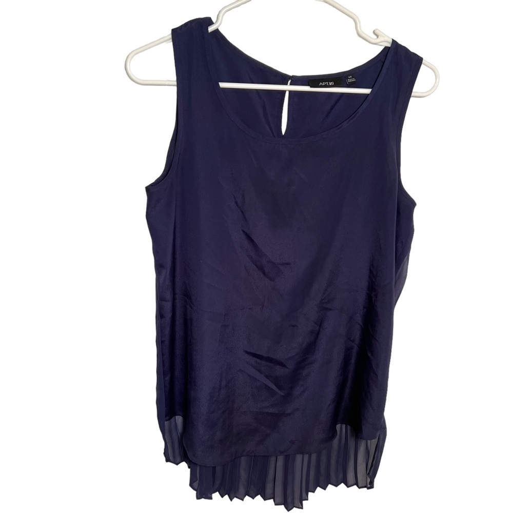 Apt. 9 Women's Sz XS Sleeveless Blouse Scoop Neck Navy Blue High Low Hem Pleated
